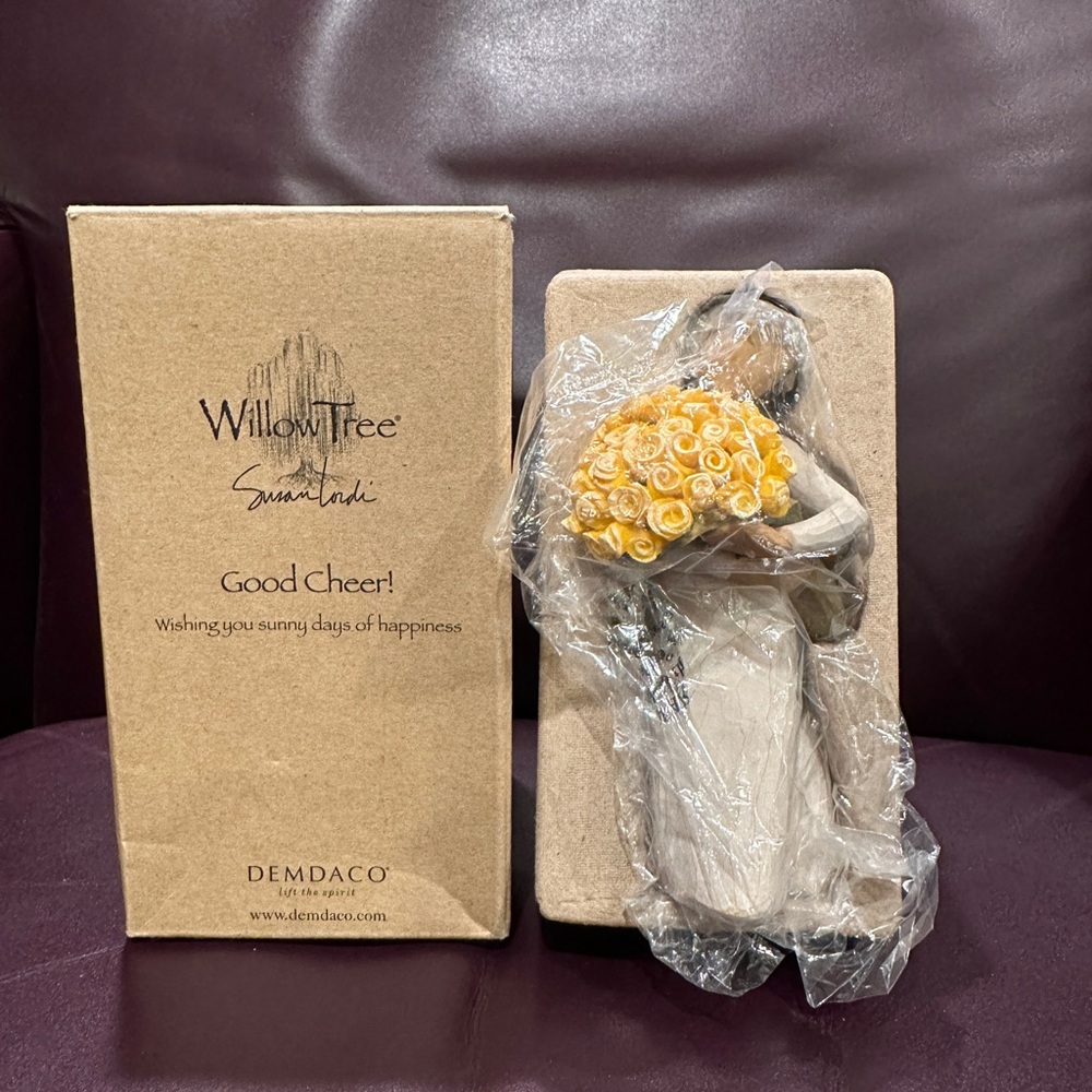 NIB Willow Tree "Good Cheer" 5.5" Figurine 2015 Susan Lordi by Demdaco